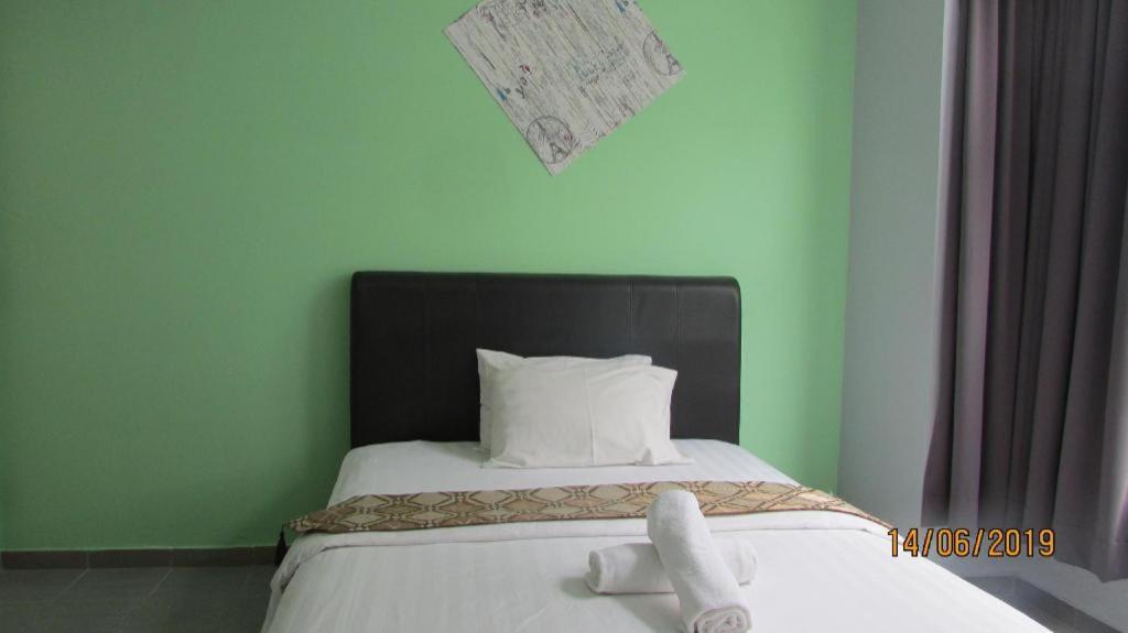 Hotel Zamburger Sungai Besi Kuala Lumpur Extérieur photo