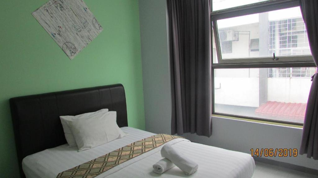 Hotel Zamburger Sungai Besi Kuala Lumpur Extérieur photo