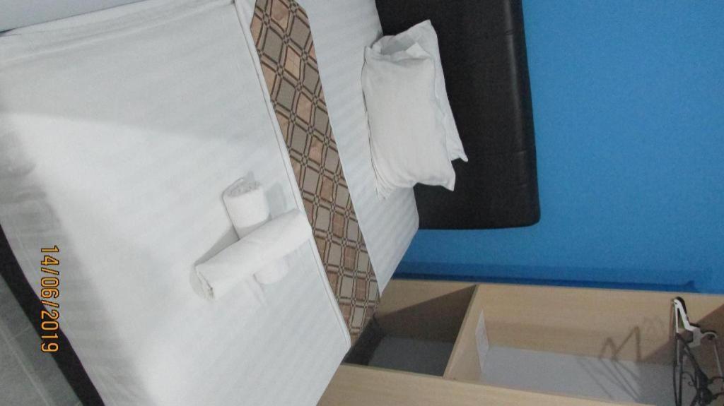 Hotel Zamburger Sungai Besi Kuala Lumpur Extérieur photo