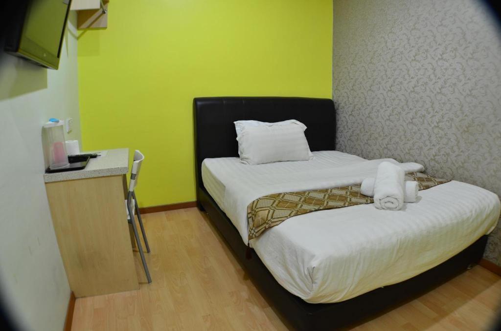 Hotel Zamburger Sungai Besi Kuala Lumpur Extérieur photo