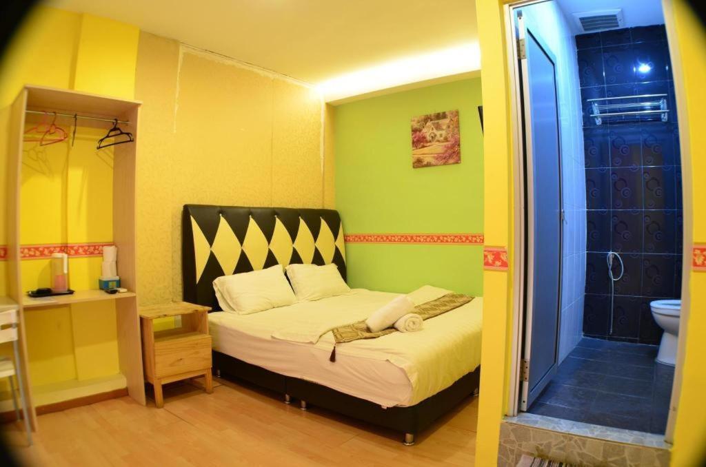 Hotel Zamburger Sungai Besi Kuala Lumpur Extérieur photo
