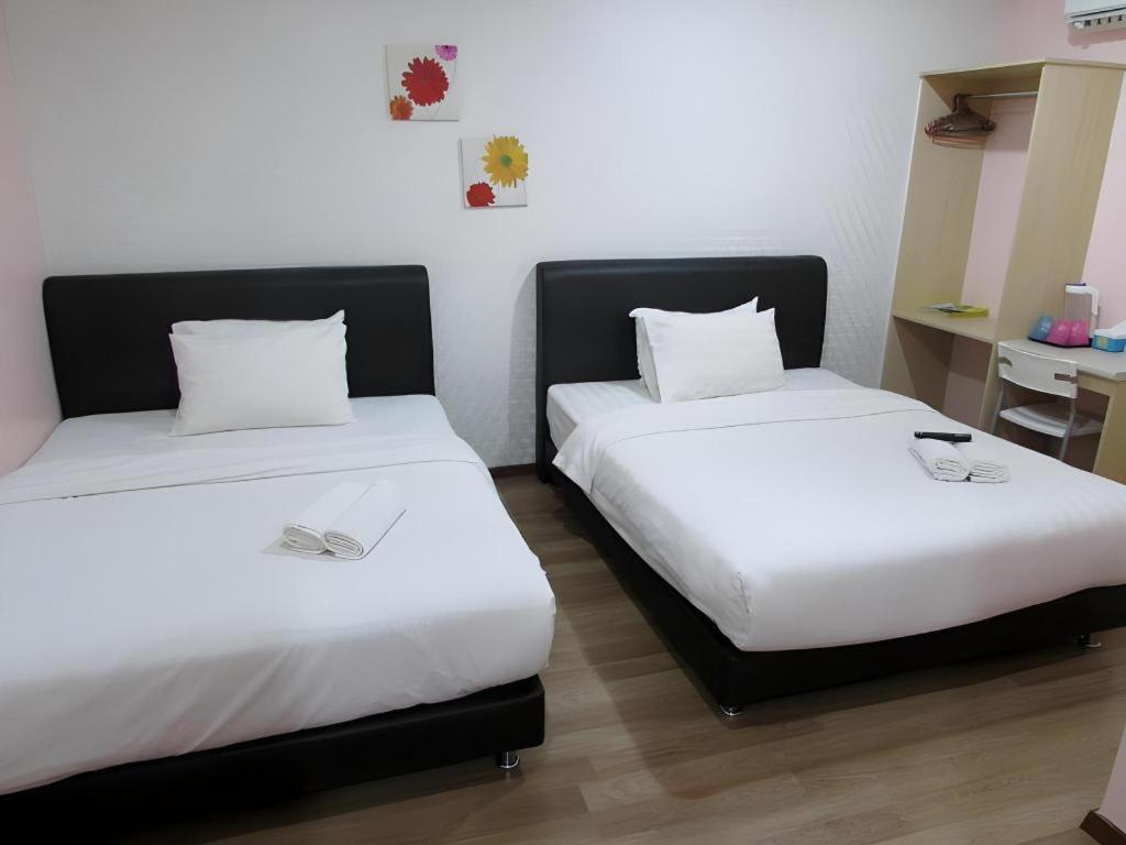 Hotel Zamburger Sungai Besi Kuala Lumpur Extérieur photo